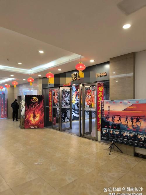 《天堂电影院》经典重映：跨越时光的胶片情书，感动三代人的影院记忆与人生回望