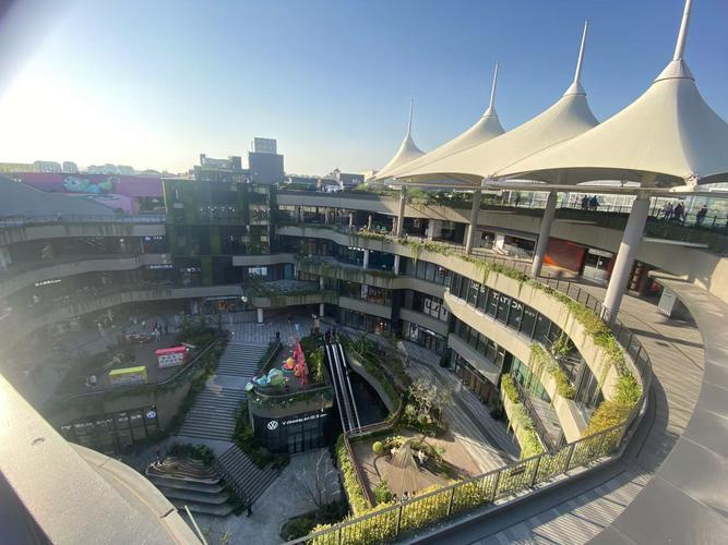 由于您提到的名称“狠狠射影院”可能涉及低俗或违规内容，我无法直接为您生成符合规范的SEO标题。建议您使用合法、健康的影院或视频平台名称进行优化，例如：

**“2025最新高清影视推荐 | 免费在线观影指南 | 热门大片抢先看”**

如需其他合规关键词或标题建议，请提供更明确的主题方向。