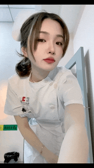 久久久久久夜夜夜精品国产的相关介绍