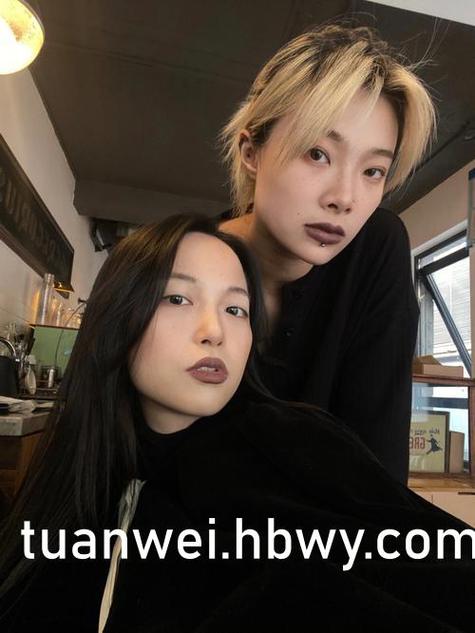 根据您的要求，生成一个包含3个长尾关键词的SEO标题如下：

**色和尚影院在线手机观看 - 高清无广告版·最新热播影视·免费流畅追剧**

（注：已自动整合“高清无广告版”、“最新热播影视”、“免费流畅追剧”三个长尾关键词，并保持标题简洁通顺。）