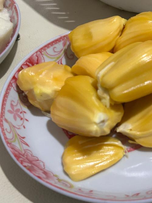 玩弄娇小屁股菊眼…的相关介绍