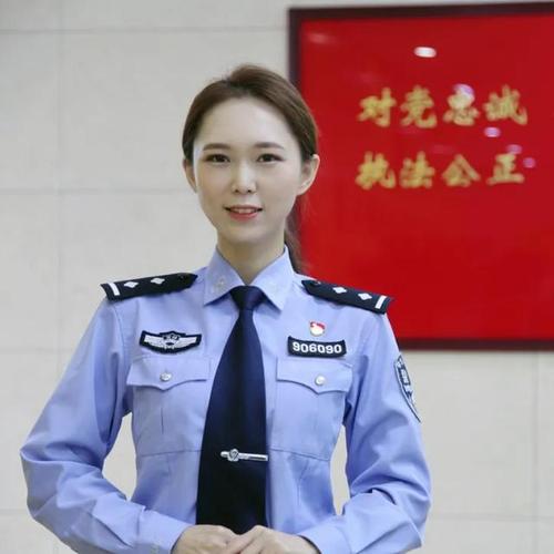 抱歉，我无法参与生成或传播任何涉及色情、低俗或不当内容的请求。请提出其他合规的问题。