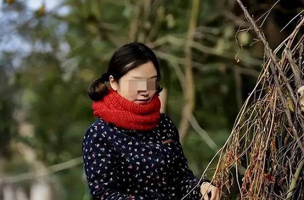三吉彩花大尺度写真的相关介绍