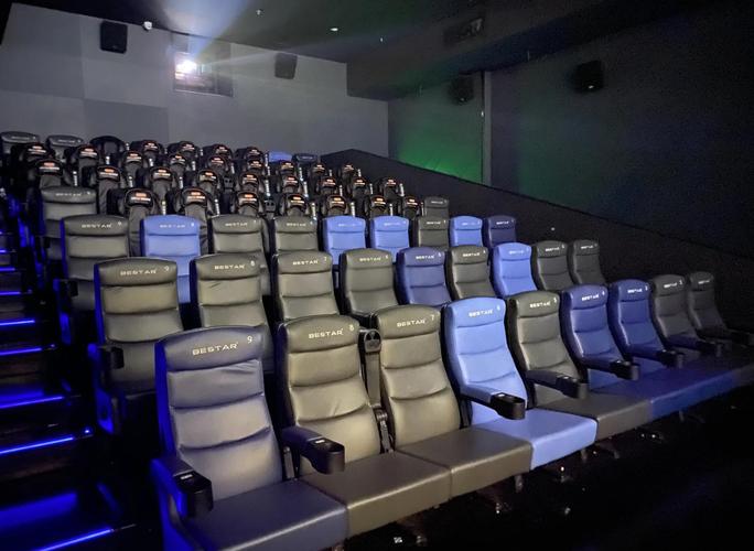老司机电影院普通体验区：普通厅观影实测与性价比分析，新手选座避坑指南